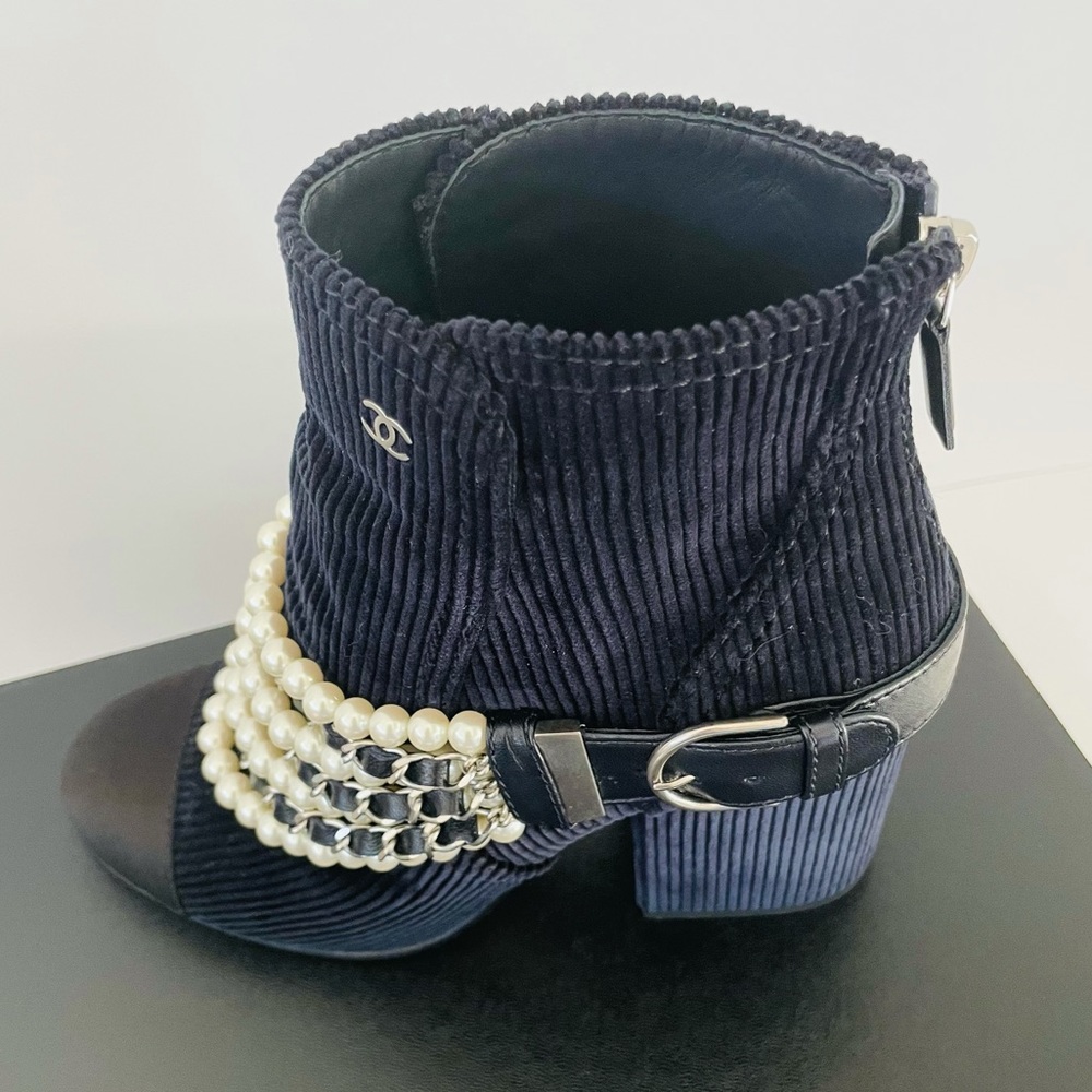 CHANEL Ankle Boots Navy and Black with Pearls, 3.5” Block Heels, Size 36 (6)